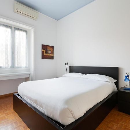 Cozy Apt With Balcony - Mm2 Sant'Agostino Apartment Milano Ngoại thất bức ảnh