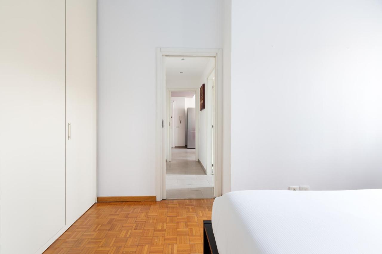 Cozy Apt With Balcony - Mm2 Sant'Agostino Apartment Milano Ngoại thất bức ảnh