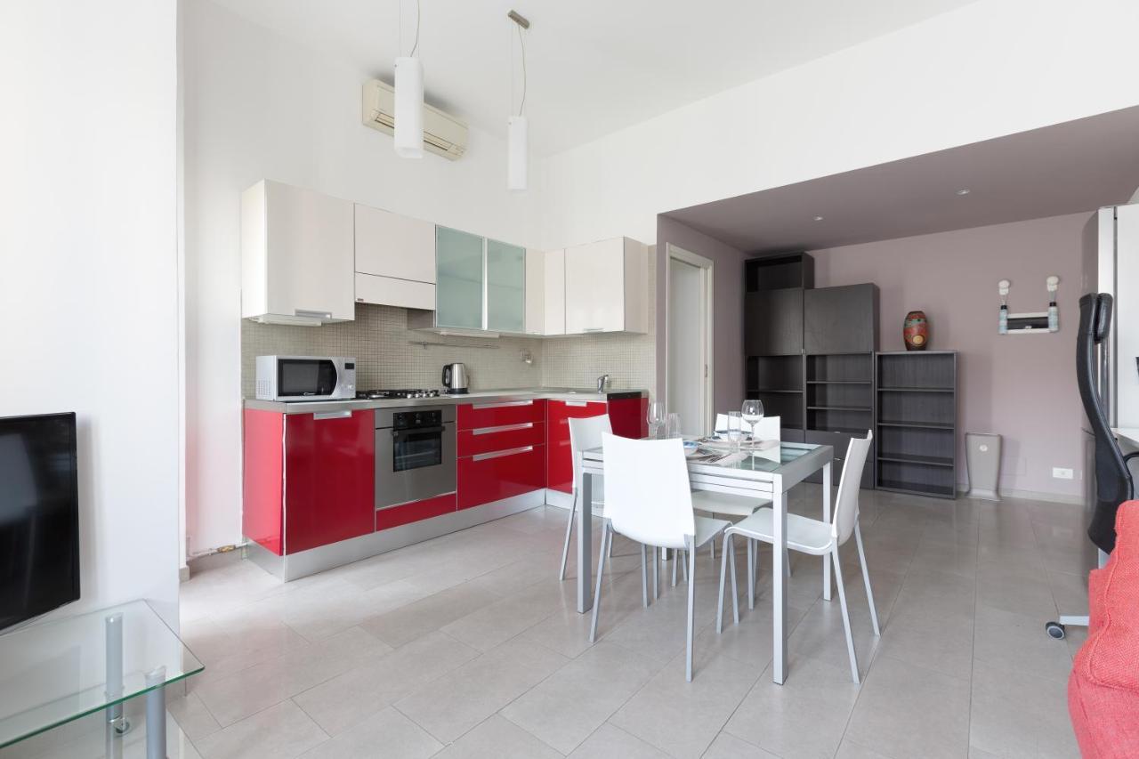 Cozy Apt With Balcony - Mm2 Sant'Agostino Apartment Milano Ngoại thất bức ảnh